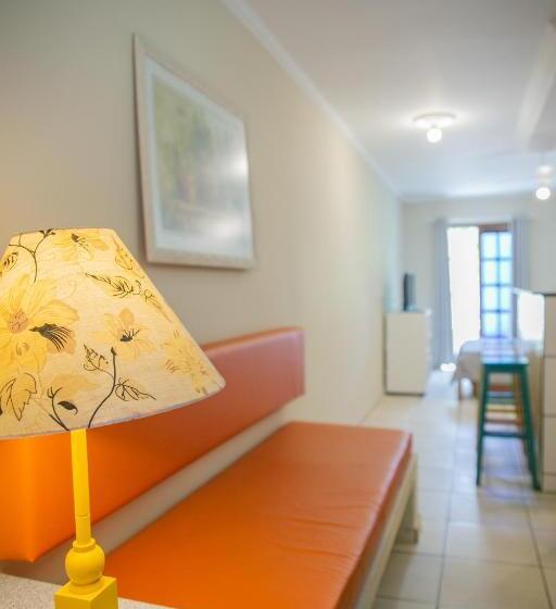 Apartamento 1 Dormitório Vista Piscina, Paramar