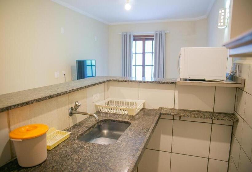 Apartamento 1 Dormitório Vista Piscina, Paramar