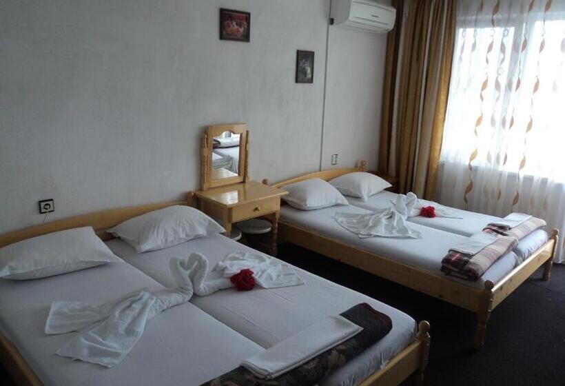 Семейный Номер, Guest House Drazhev