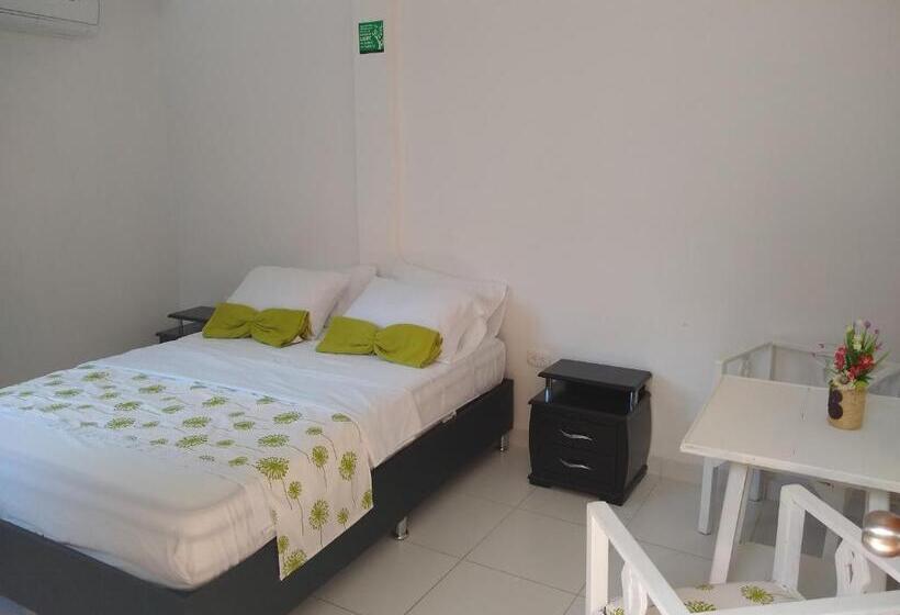 デラックスルーム, Hostal Palohe Taganga