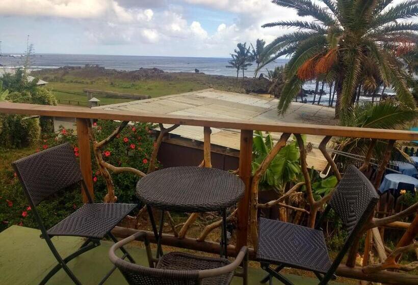 Трехместный Номер Стандарт Вид на Сад, Hostal Vieroto