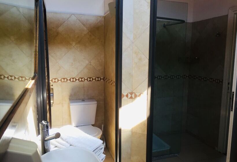 Chambre Triple Supérieure, La Pedrera