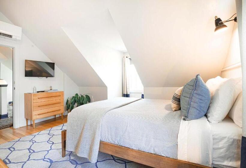 Студия Deluxe, Great Island Inn   A Modern Boutique