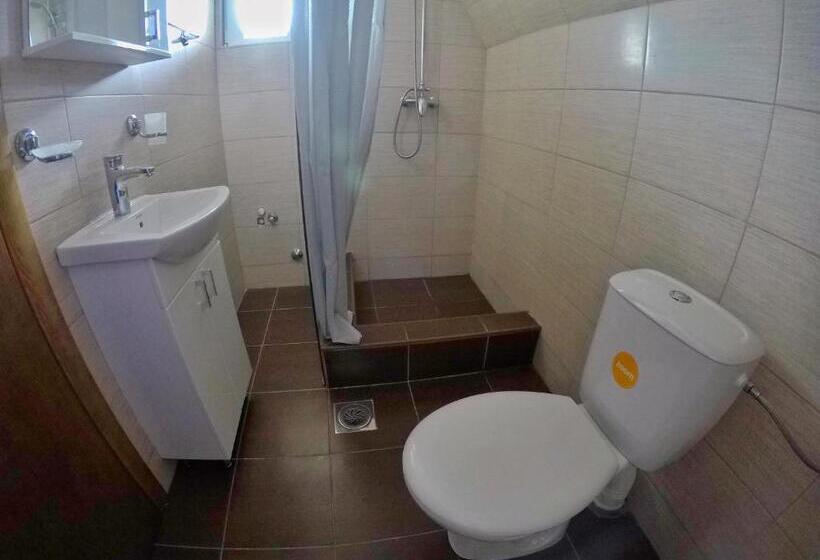 1 Bedroom Penthouse Apartment, Cabarkapa Guesthouse