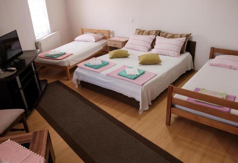 شقة غرفة واحدة, Guesthouse Ines