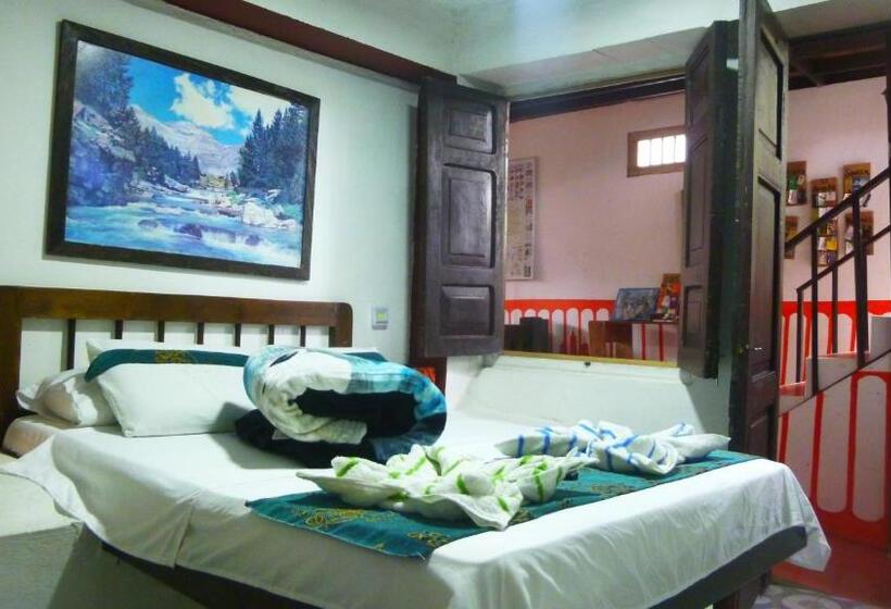 Номер Стандарт, Hostal Casa Artvelez