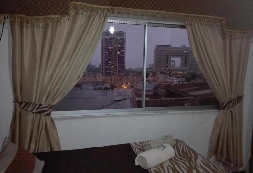 اتاق استاندارد چهار تخته, Hostal Tunquelen