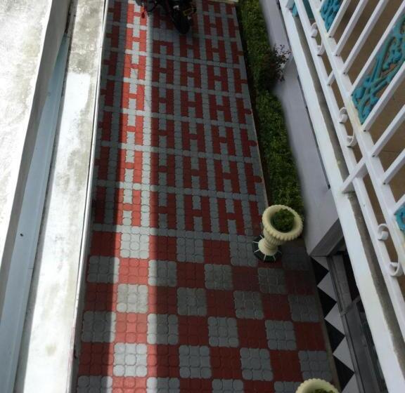 اتاق استاندارد با بالکن و چشم‌انداز دریا, Orient Guesthouse Auberge