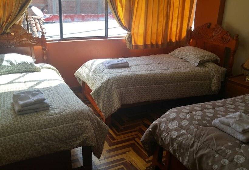 اتاق خانوادگی, Ururi Stay
