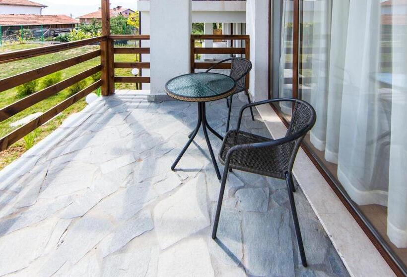 Escritório Standard Vista Jardim, Guest House Ognyanovo