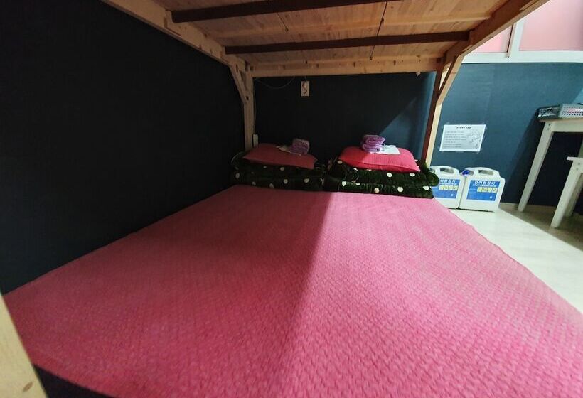 اتاق خانوادگی, Daejeon Guesthouse Sky Garden