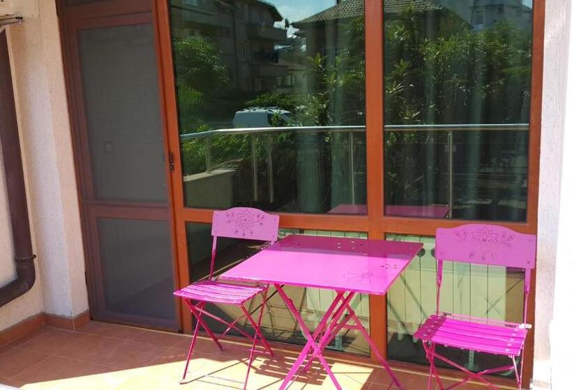 اتاق استاندارد با بالکن, Guest House Beglik Tash