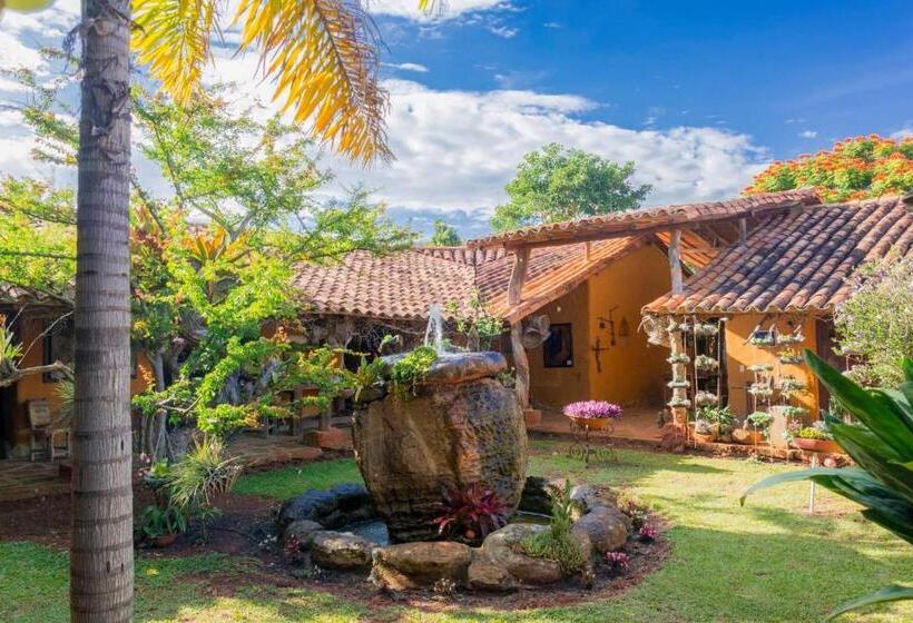 Четырехместный Номер Стандарт Вид на Сад, Casa Mahanaim Barichara
