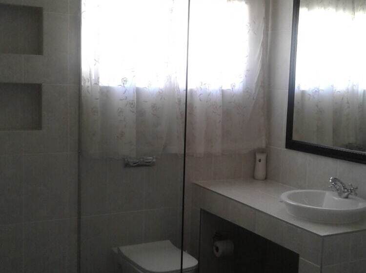 Номер Deluxe, Rostalyn Guesthouse