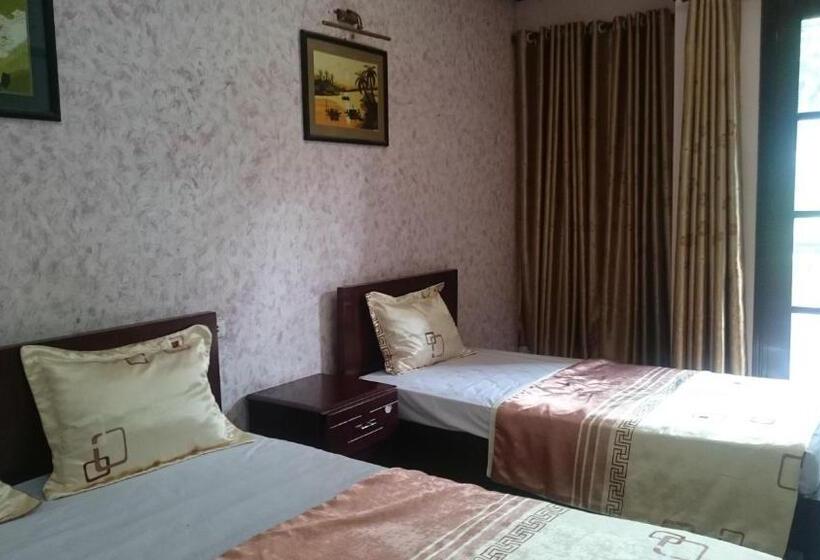 اتاق استاندارد سه تخته با بالکن, Hai Duong Guesthouse