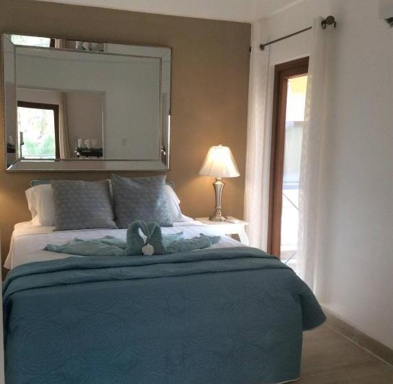 شقة غرفة واحدة مطلة على البحر, Beach Side Condos Caye Caulker By Ccvh