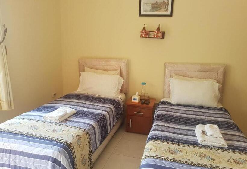 Номер Deluxe с Балконом, Whiterose Guesthouse