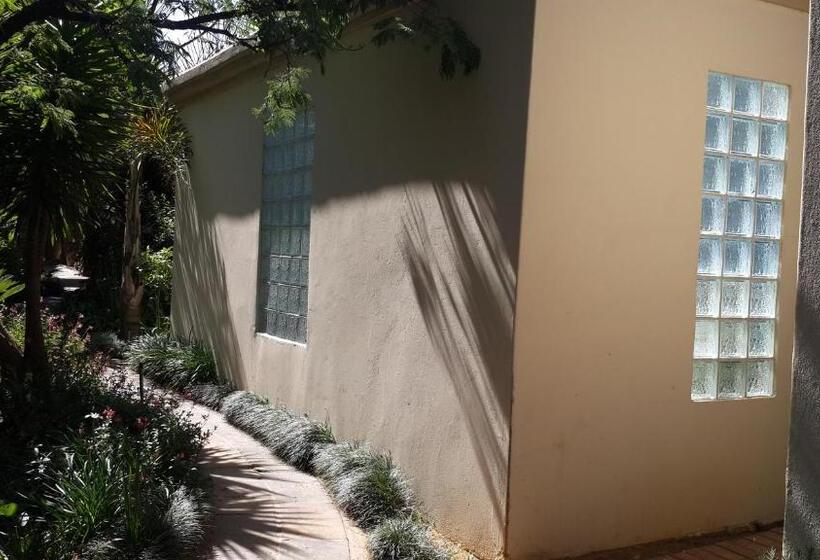Номер Стандарт, Eagle Rock Executive Guest House