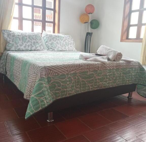 带共用浴室的标准房间, Hostal El Pino