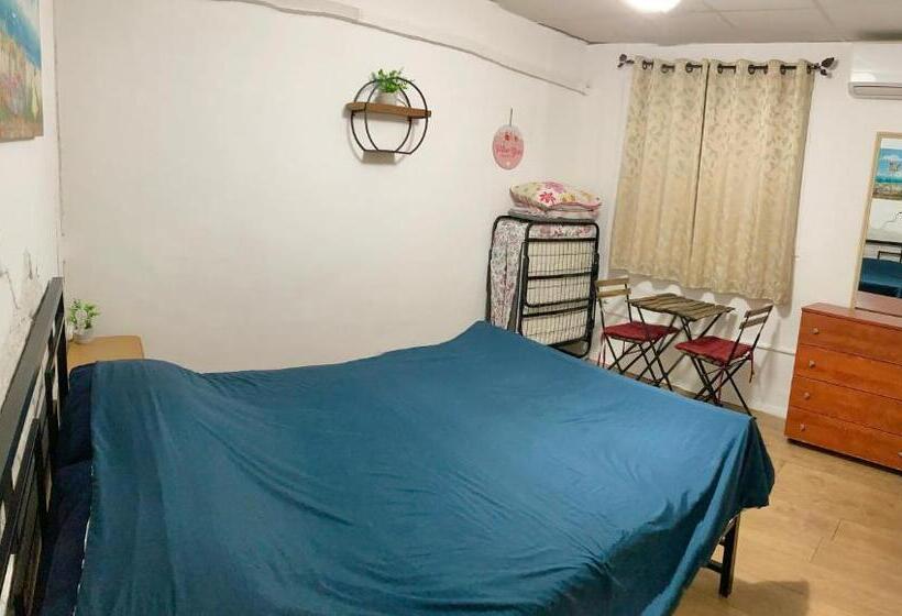 غرفة قياسية ثلاثية حمام مشترك, Dotan S Boutique Guesthouse   By The Beach!