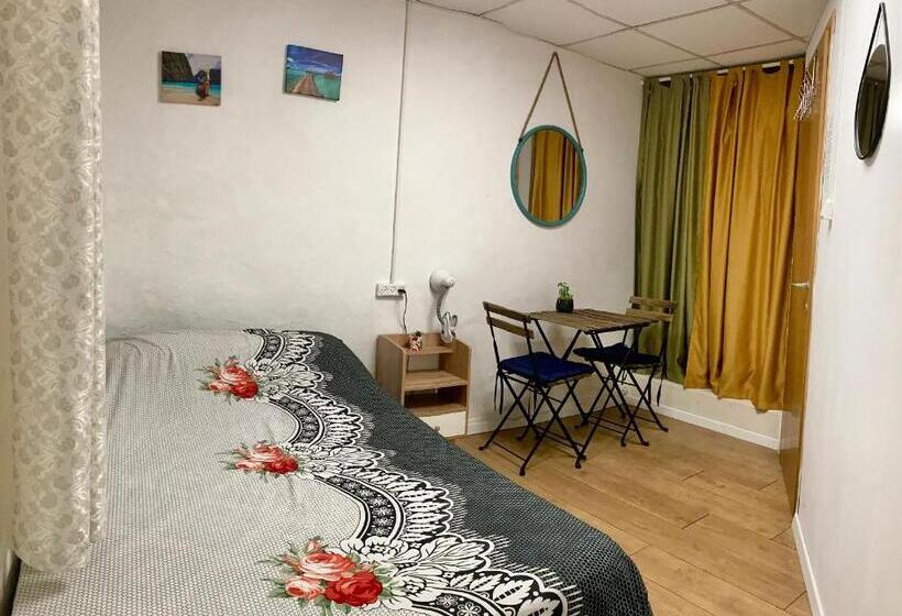 غرفة قياسية حمام مشترك, Dotan S Boutique Guesthouse   By The Beach!