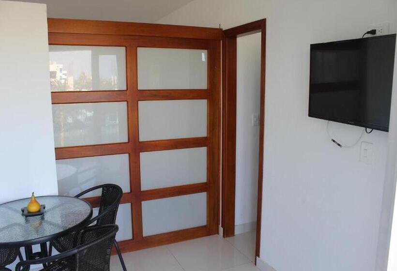 استودیوی استاندارد, Camino Palmero Coveñas