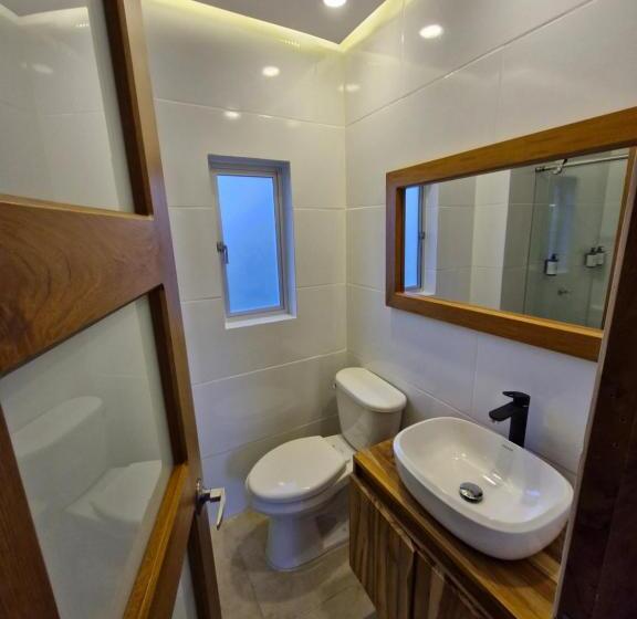 اتاق استاندارد با بالکن و چشمانداز دریا, Camino Palmero Coveñas