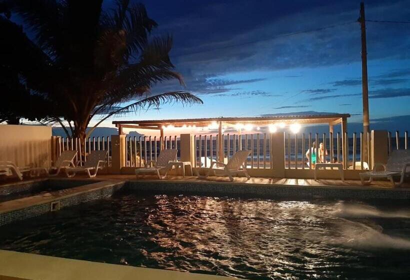 اتاق عادی, Camino Palmero Coveñas