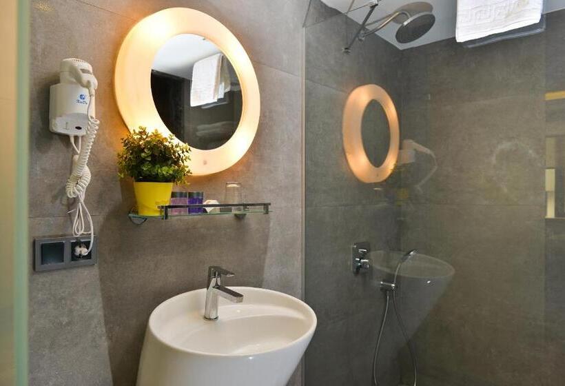 Escritório Estándar, Spil Suites
