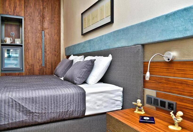 Apartamento 1 Dormitório com Terraço, Spil Suites