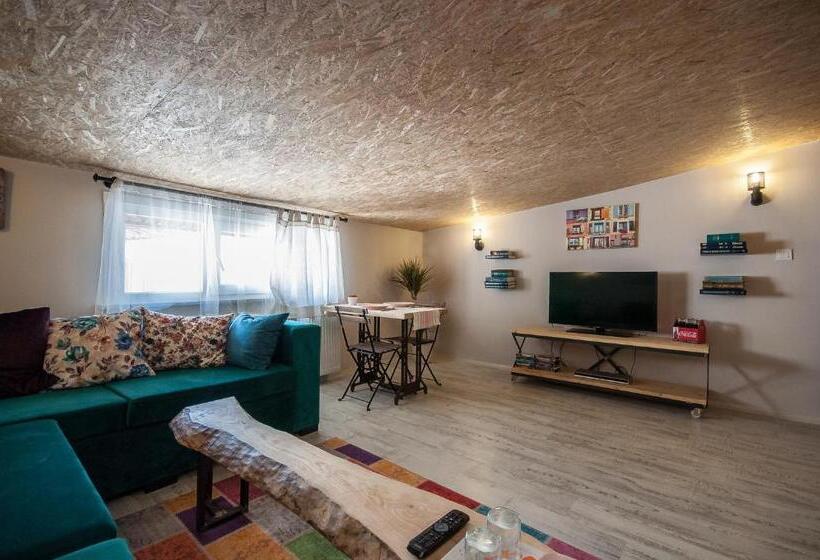 スタンダードルーム, Newway Apartments