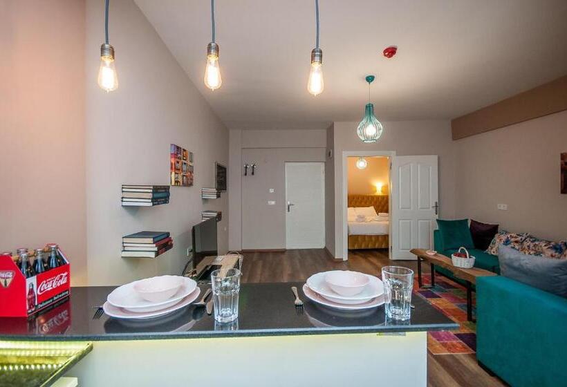 １ベッドルームアパートメント, Newway Apartments