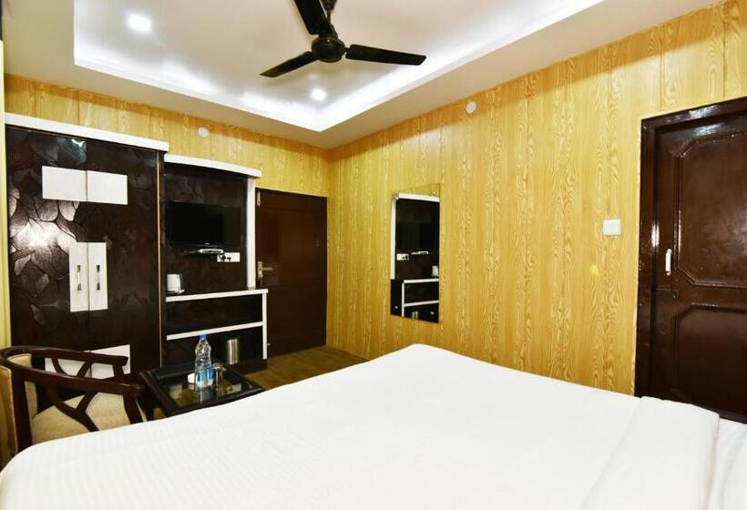 프리미엄 룸, Surbhi Guest House