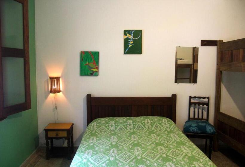 חדר משפחתי, Casa Bacarirá   Floresta Com Yoga E Café Da Manhã Vegano
