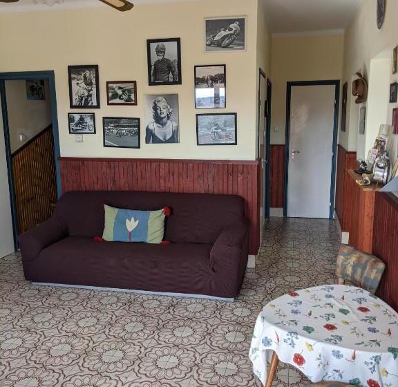 Дом 3 Спальни, Guest House Magyar Route 66