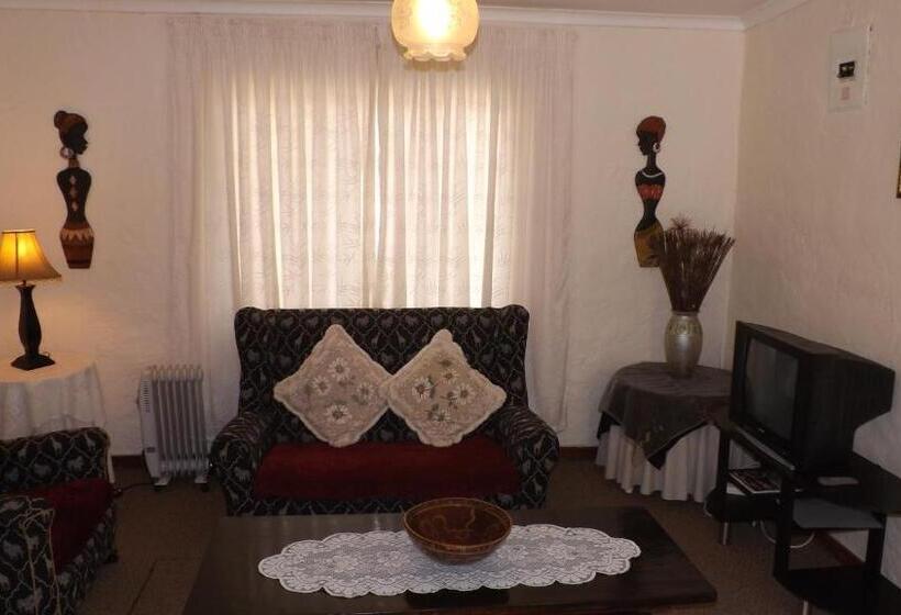 Шале 1 Спальня, Thatchings Guest House