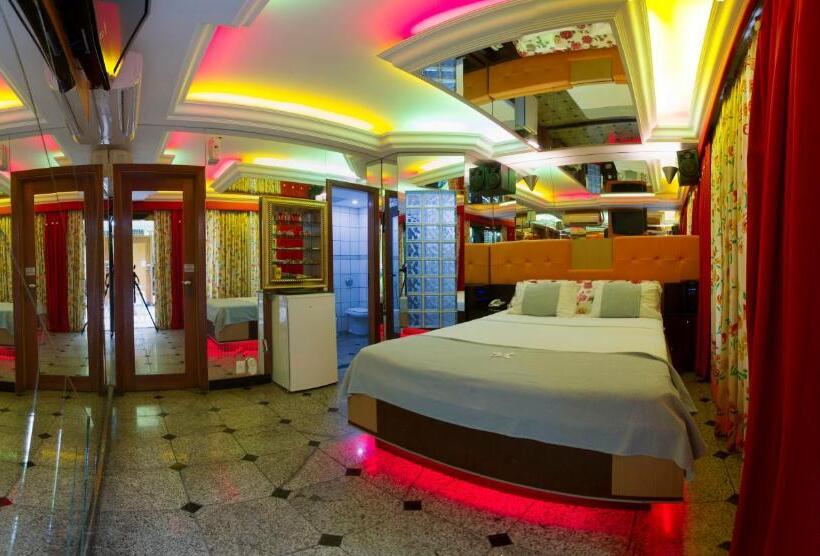 Номер Economy, Status Motel   Check In Livre