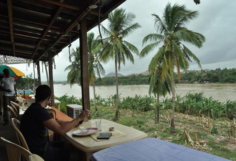 Номер Deluxe, Archana Guest House River View
