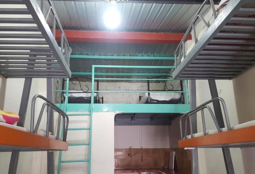 Кровать в Общей Комнате, Hospedaje Dannita B&b