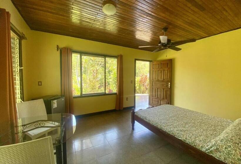 اتاق استاندارد با چشم‌انداز باغ, La Purruja Lodge