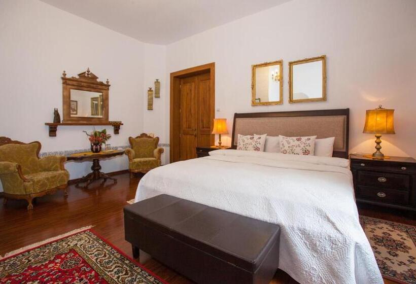 غرفة قياسية مزوَّدة بشُرفة, Il Piccolo Castello Busteni
