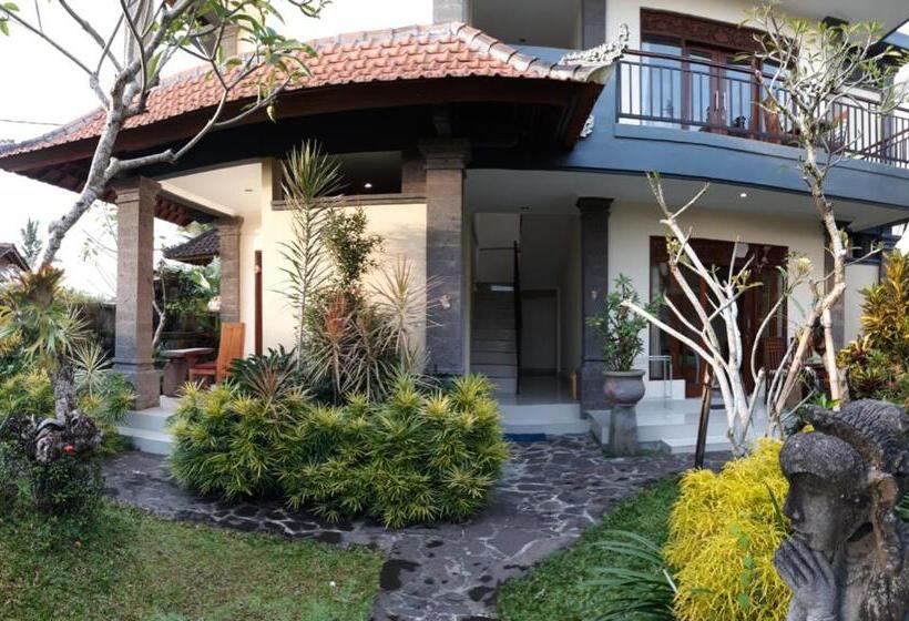 Номер Deluxe с Балконом, Villa Bungsil Gading