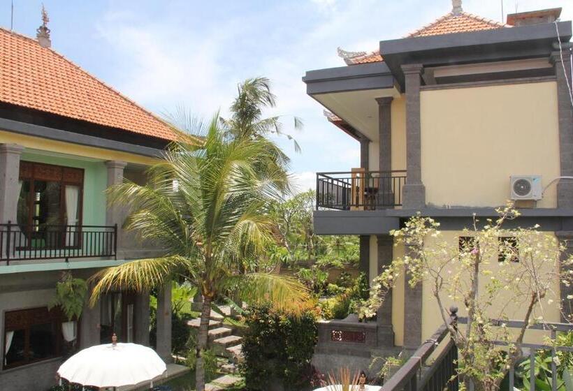 Номер Стандарт Вид на Бассейн, Villa Bungsil Gading
