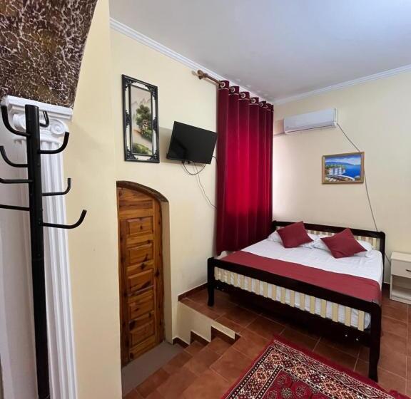 スタンダード４人部屋, Rooms Emiliano Castle Of Kruja