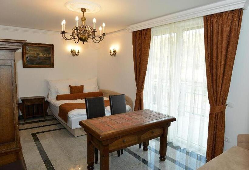 Четырехместный Номер Стандарт Вид на Сад, Gránit Villa