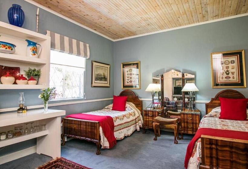 Номер Стандарт, Somerset Stables