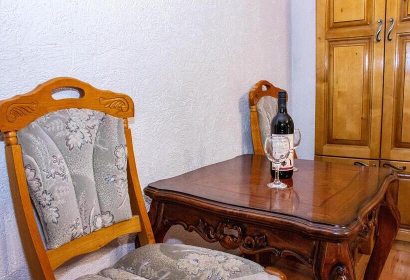 استودیو استاندارد با تخت کینگ, Guest House šljuka