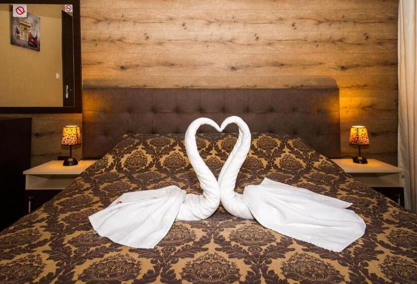 Номер Deluxe с Балконом, Guest House Amore