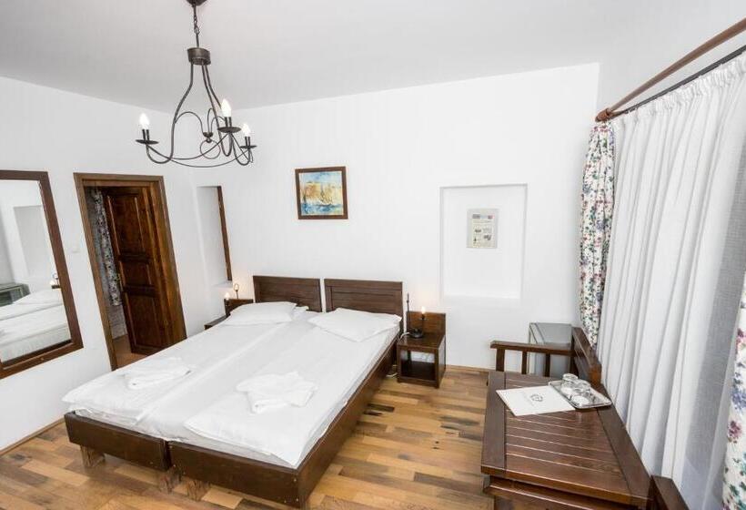 Quarto Estandar Individual, Pensiunea Rhein