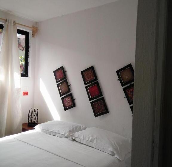 Basis Zimmer, Buenos Días Guest House
